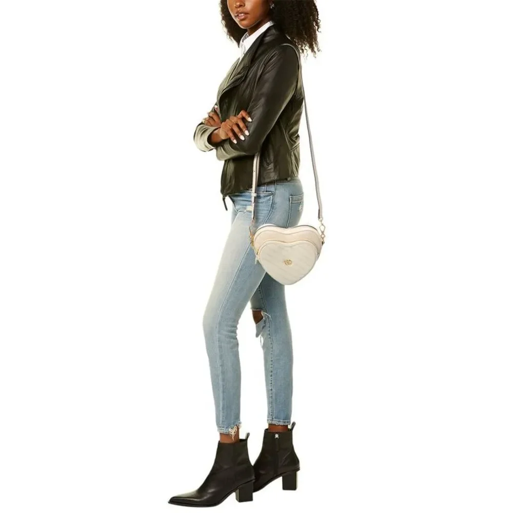 Gucci Interlocking G Mini Heart Leather Shoulder Bag, White - Picture 4 of 4